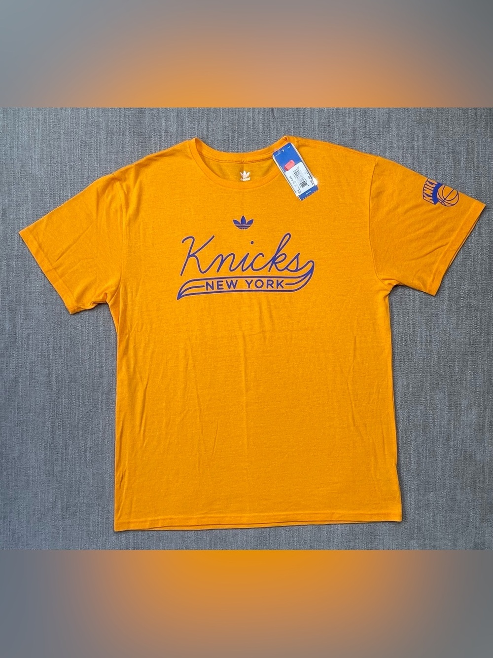 New York Knicks Large short-sleeve t-shirt by adidas 2011
